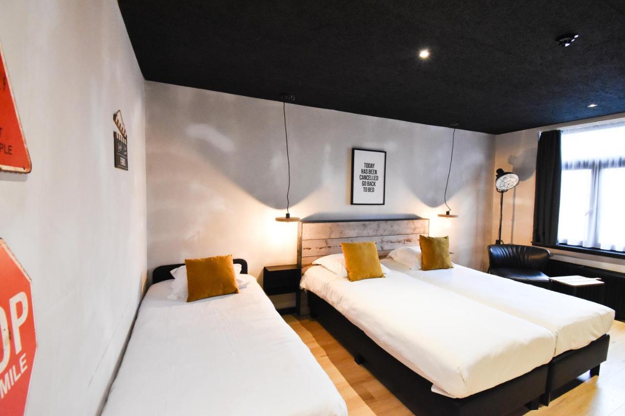 Upstairs Hotel Οστένδη Εξωτερικό φωτογραφία